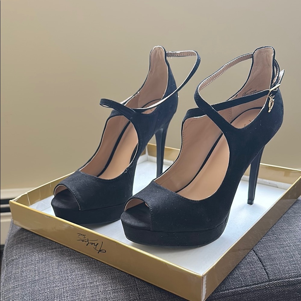 Thalia Sodi Black High Platform Heels